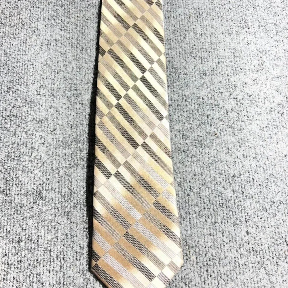 Ivy Crew Classics Mens Silk Necktie Gold Tan Grey Geometric Striped Silk‎ Tie